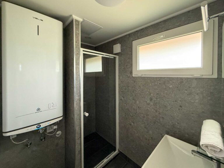 kemping apartman Balaton Rosa Plus fördőszoba Aranypart Camping