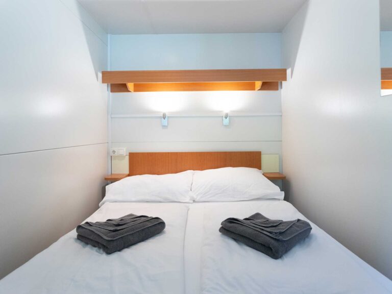 apartmanok Balaton Sun Cool hálószoba Aranypart Camping & Apartments