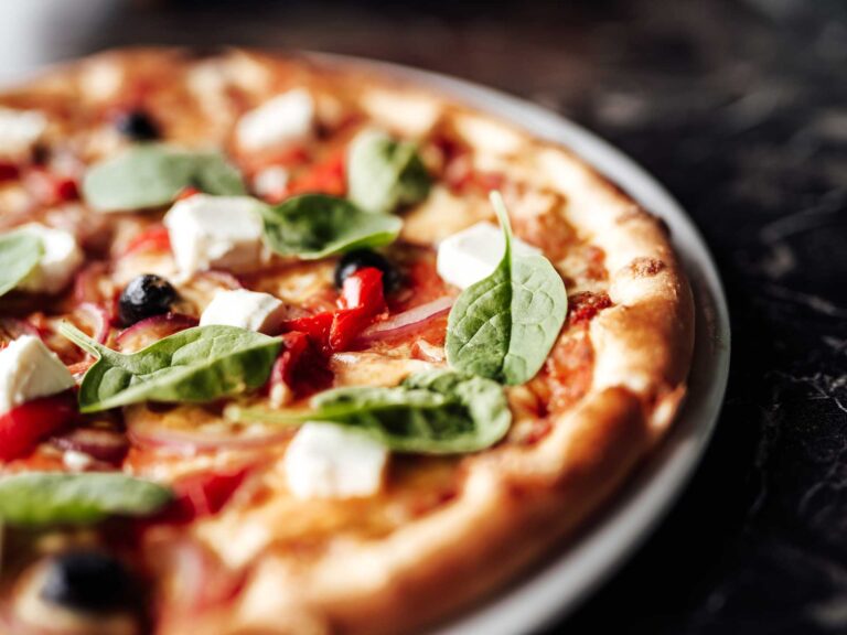 olasz vékonytésztás pizzák Aranypart Étterem