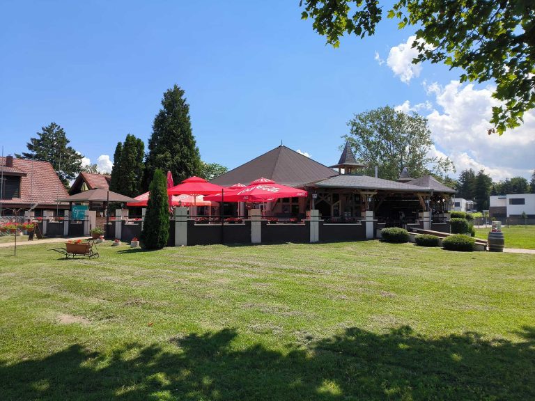 kemping étterem Aranypart Camping & Apartments Balaton