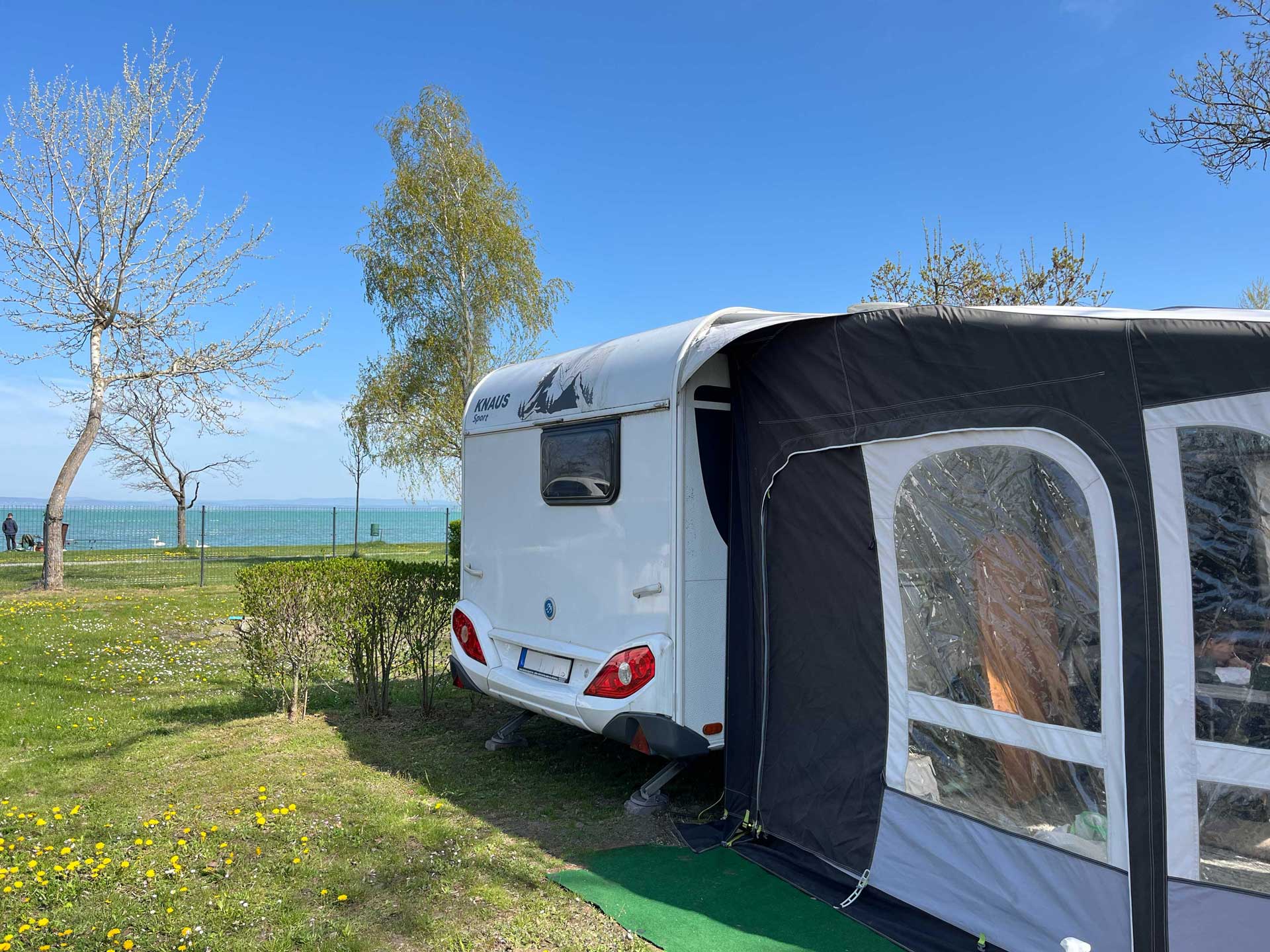 kemping Siófok Sun Cool lakókocsi helyek Balaton Aranypart Camping & Apartments