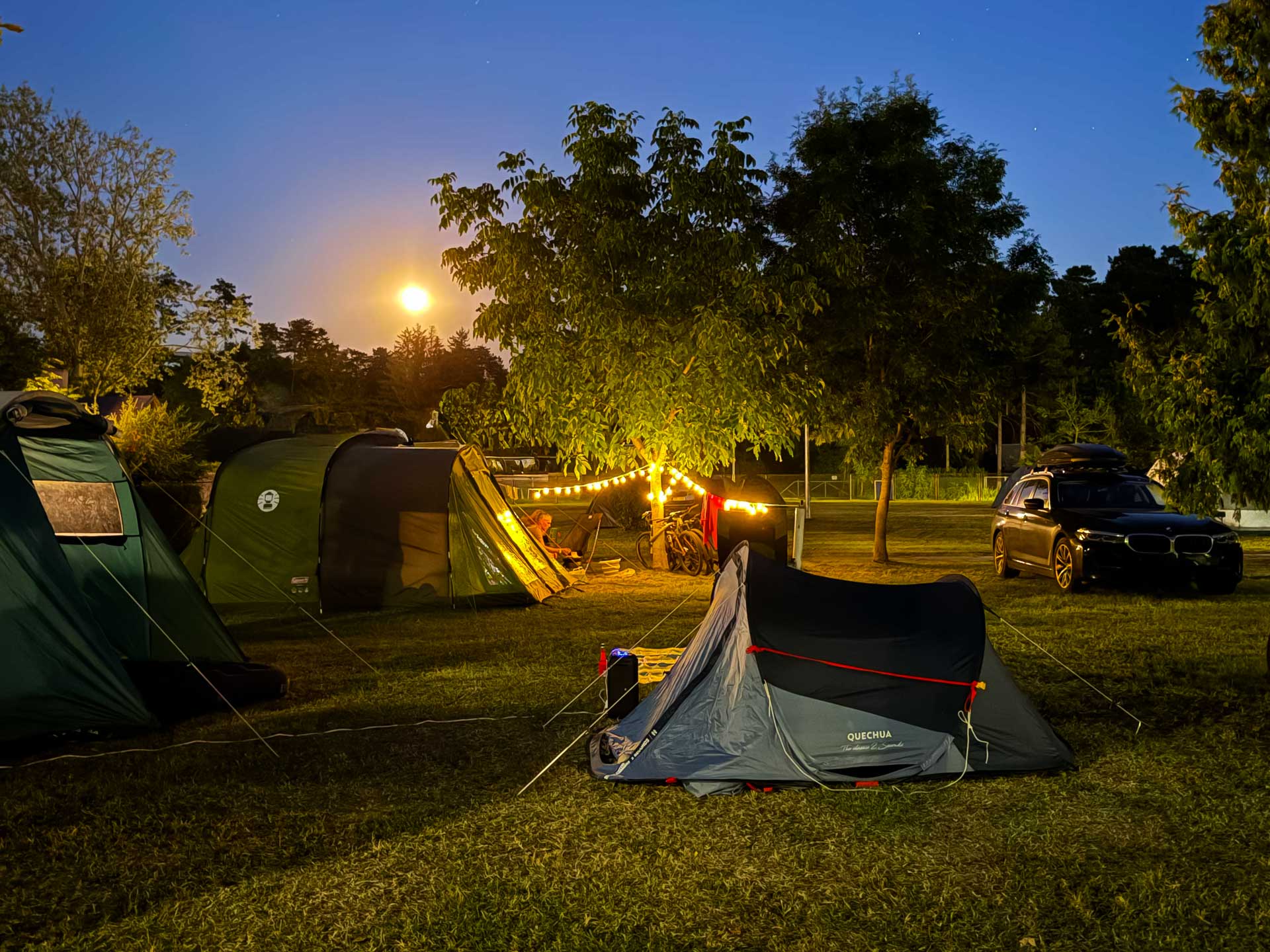 last minute nyaralás sátor sátorhely Balaton Aranypart kemping apartman