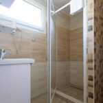 mobilház mobil ház Aranypart Camping Siófok Carmen Plusz üdülőház fürdőszoba