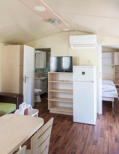 mobile house Aranypart Camping Siófok Eurocomfort nappali