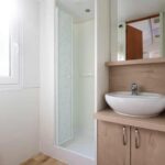 mobilház mobil ház Aranypart Camping Siófok suncool fürdőszoba