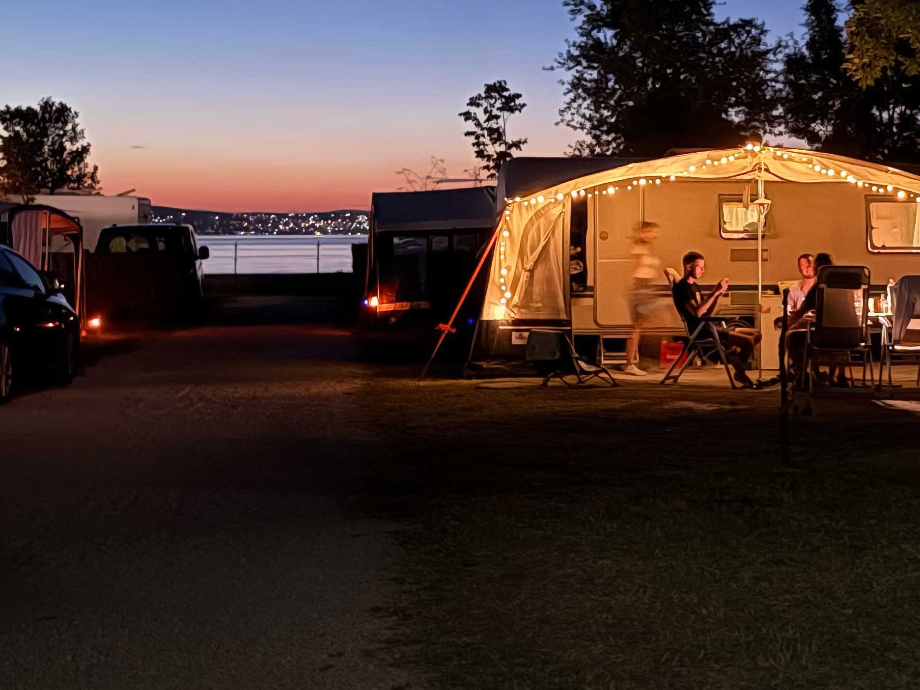 őszi kempingezés Balaton part Aranypart Camping & Apartments Siófok